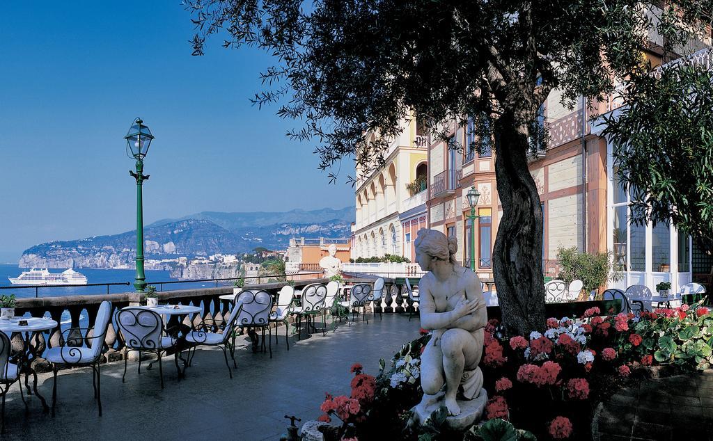 Grand Hotel Excelsior Vittoria Sorrento Exterior foto